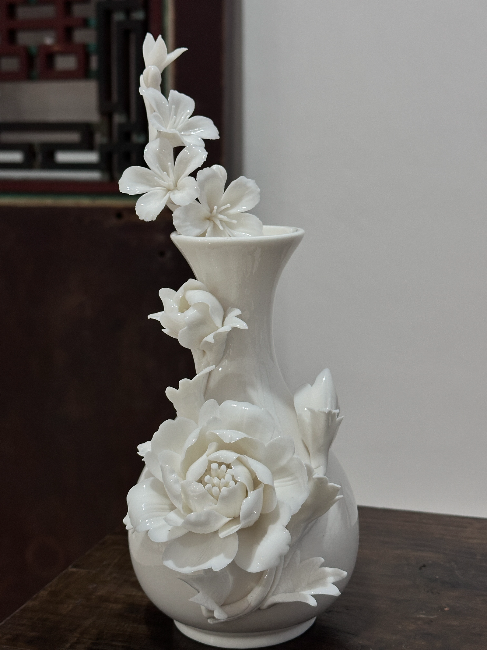 White Peony | Dehua White Porcelain Vase